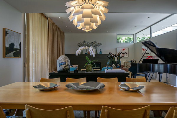 8-P04Modern1679 8-P04Modern1679