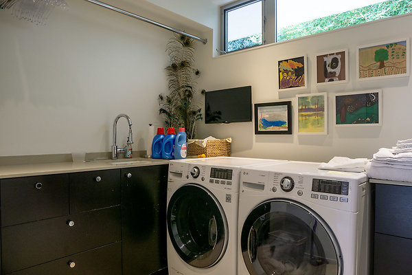 42-P04Modern1713 42-P04Modern1713