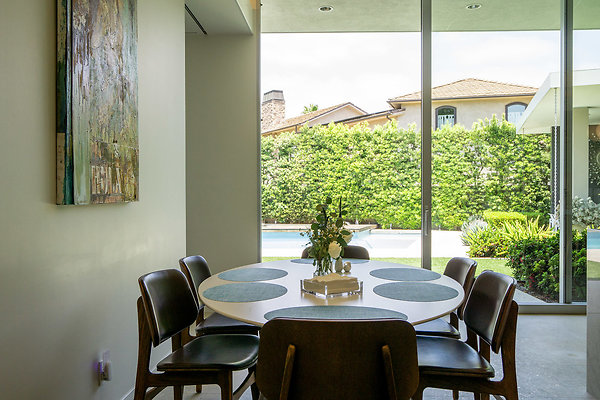 24-P04Modern1695 24-P04Modern1695