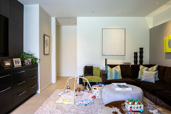 32-P04Modern1703 32-P04Modern1703