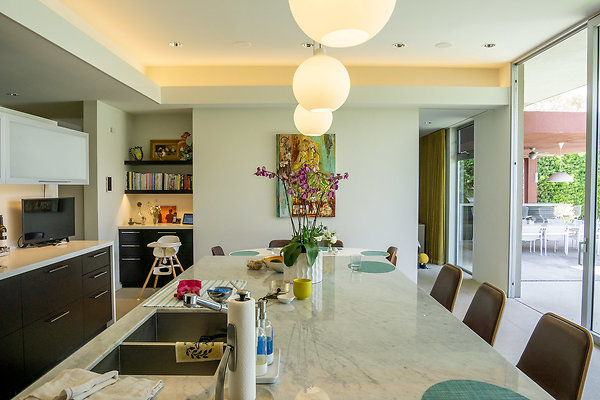 22-P04Modern1693 22-P04Modern1693