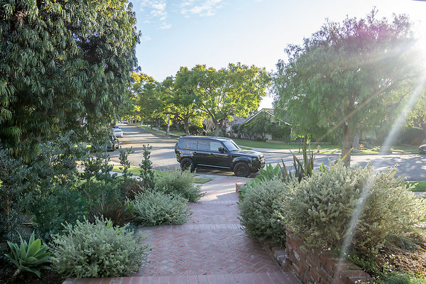 111-P-02-Modern Ranch8070